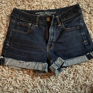 American Eagle women’s jean shorts